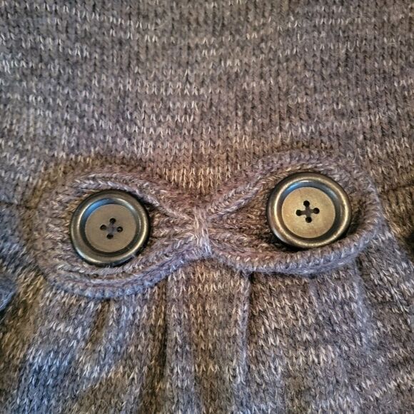 Brown Sweater Size Small - Picture 6 of 8